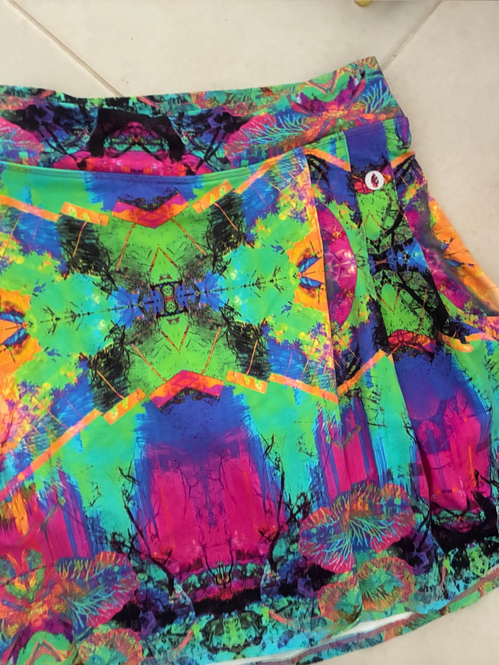 dona jo Vibrant Multi-Color Women’s Skort - Bold Abstract Print L size 2